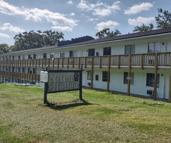 Newly renovated exterior of Glen Hollow Apartment complex